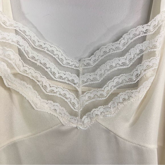 Vintage 70s 80s cream pure nylon lace detail old money camisole tank top 36 - Picture 8 of 14